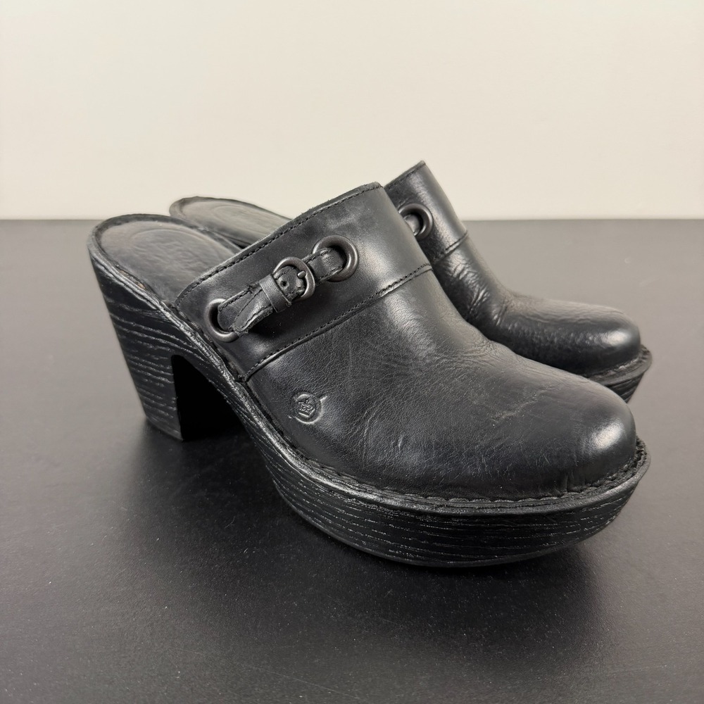 Born Heeled Clogs Women's 8M Black Leather Chunky Heel Comfort Round Toe D47203